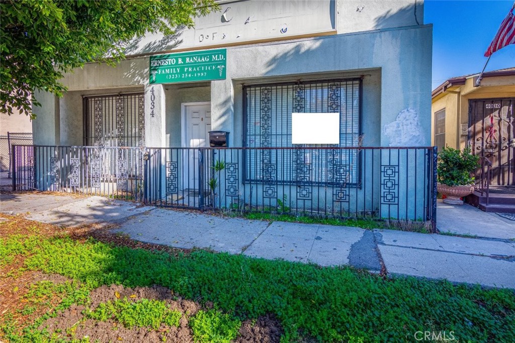 4034 Verdugo Road Glendale  Home Listings - Green World Realty and Financial Services Glendale Real Estate