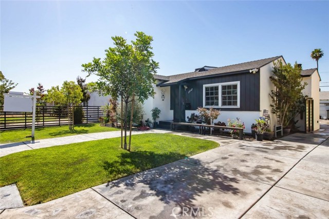 11242 Cohasset Street Glendale  Home Listings - Green World Realty and Financial Services Glendale Real Estate