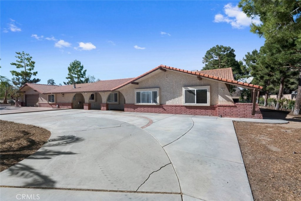 40059 16th Street W Glendale  Home Listings - Green World Realty and Financial Services Glendale Real Estate
