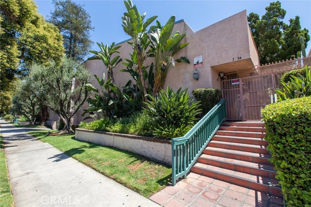 7924 Woodman Avenue Glendale  Home Listings - Green World Realty and Financial Services Glendale Real Estate